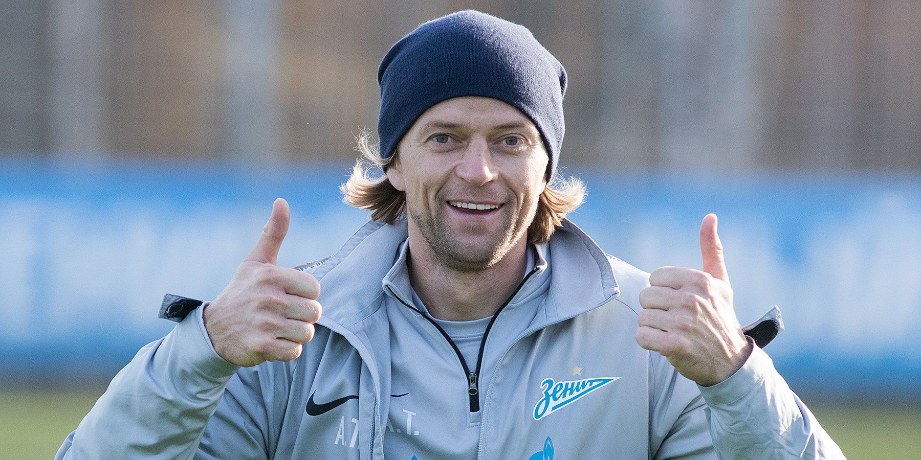 Легенда сборной Украины Тимощук рекламирует в России носки к "23 февраля": фото Легенда сборной Украины Тимощук рекламирует в России носки к "23 февраля": фото