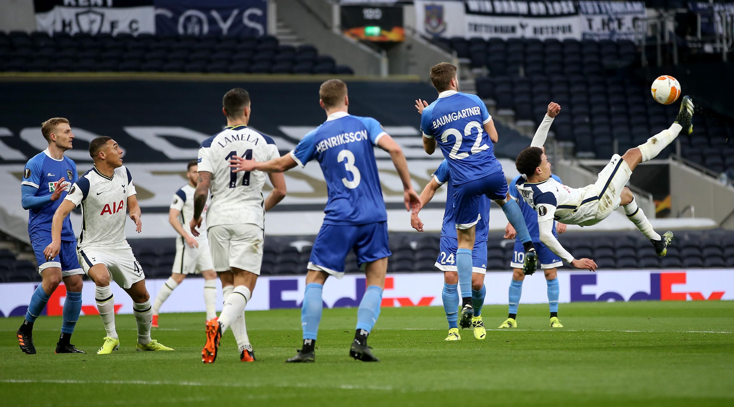 Полузащитник Тоттенхэма Алли забил эффектный гол в падении через себя в матче Лиги Европы: видео Полузащитник Тоттенхэма Алли забил эффектный гол в падении через себя в матче Лиги Европы: видео