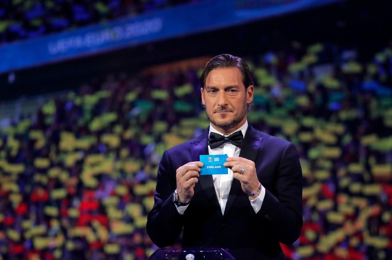 Великобритания может самостоятельно провести Евро-2020 Великобритания может самостоятельно провести Евро-2020