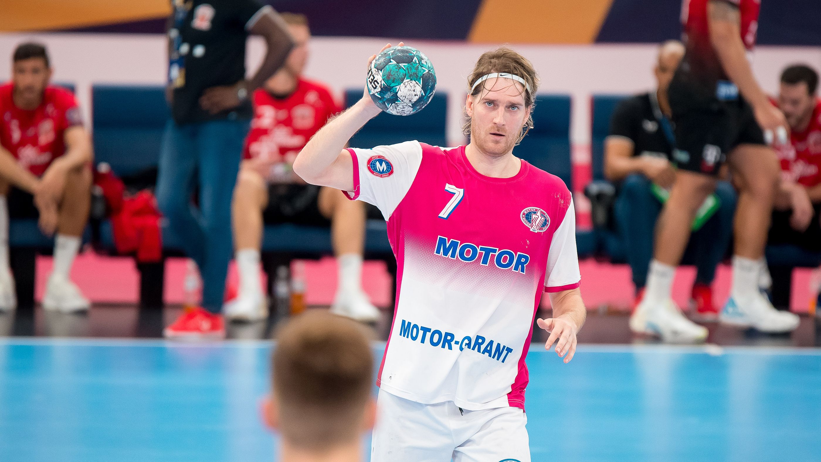 Украинский клуб проиграл шестой матч в гандбольной Лиге чемпионов Украинский клуб проиграл шестой матч в гандбольной Лиге чемпионов