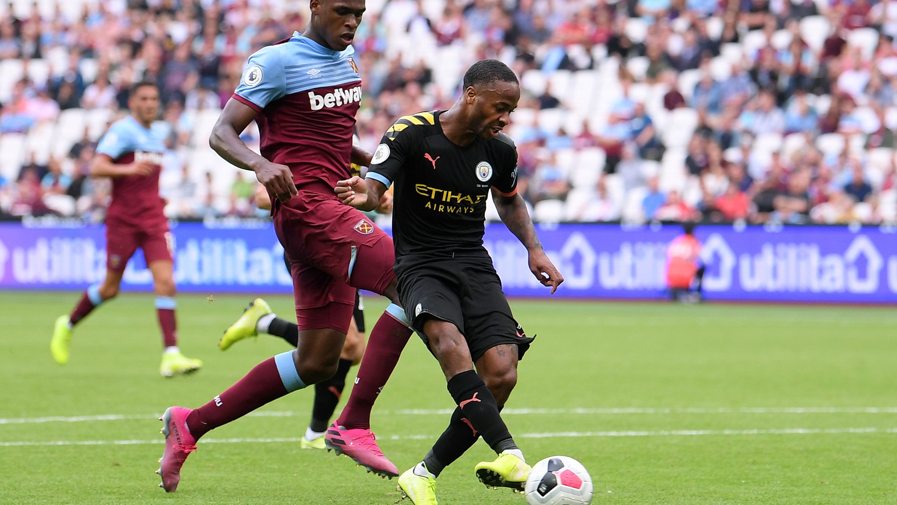 Украинское дерби: Зинченко помог МанСити победить Вест Хэм Ярмоленко – видео Украинское дерби: Зинченко помог МанСити победить Вест Хэм Ярмоленко – видео