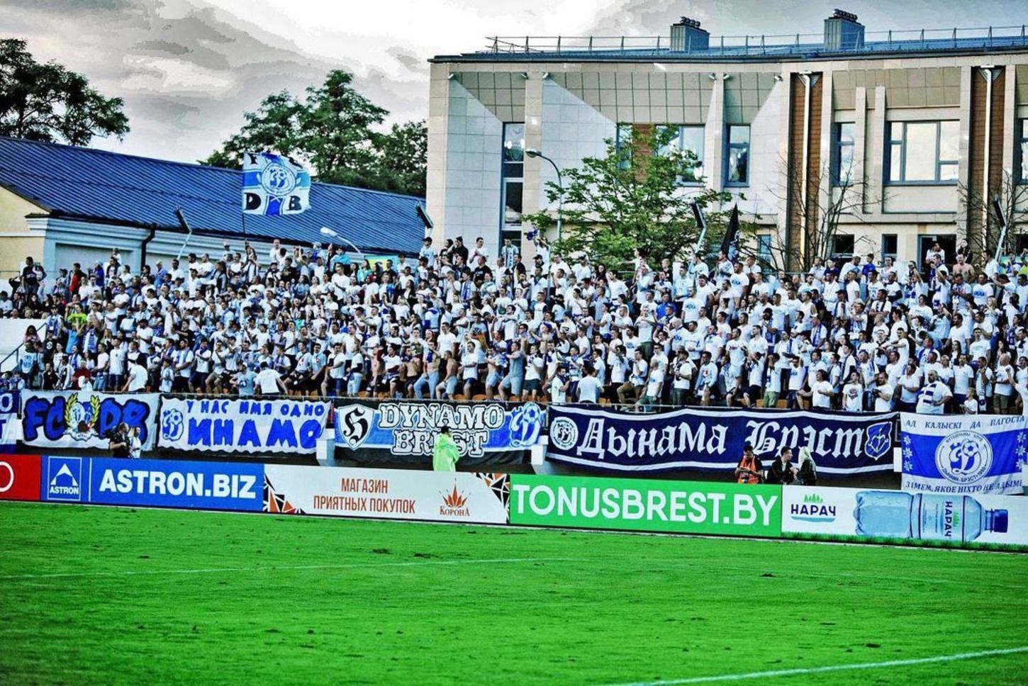 В Беларуси бойкотируют фанаты 10 футбольных клубов