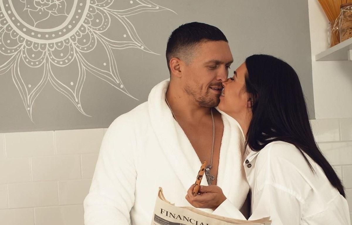 Жена Усика снялась в горячей фотосессии накануне 8 марта: фото Жена Усика снялась в горячей фотосессии накануне 8 марта: фото