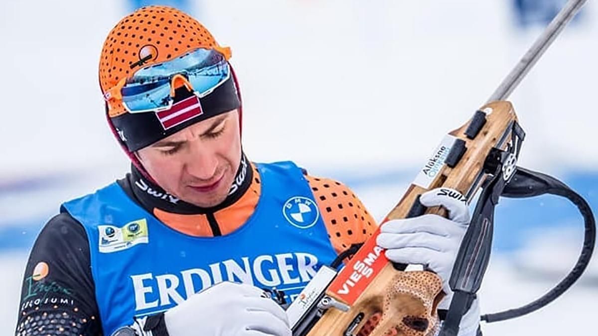 Титулований біатлоніст Андрейс Расторґуєвс відсторонений від гонок Титулований біатлоніст Андрейс Расторґуєвс відсторонений від гонок