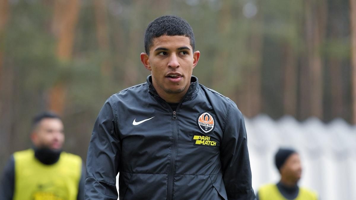 Нестримний захисник Шахтаря Додо міг перейти у Баварію Нестримний захисник Шахтаря Додо міг перейти у Баварію