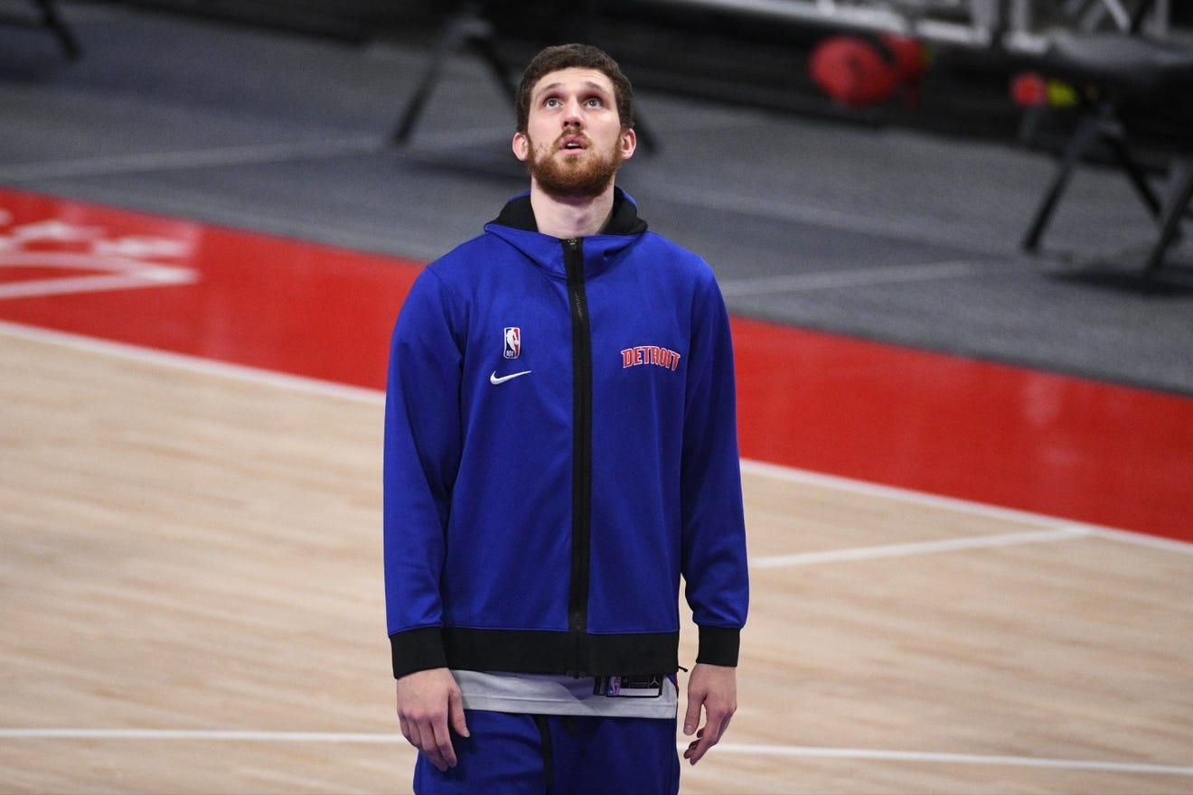 Украинец Михайлюк дебютировал за Оклахому в НБА: видео Украинец Михайлюк дебютировал за Оклахому в НБА: видео