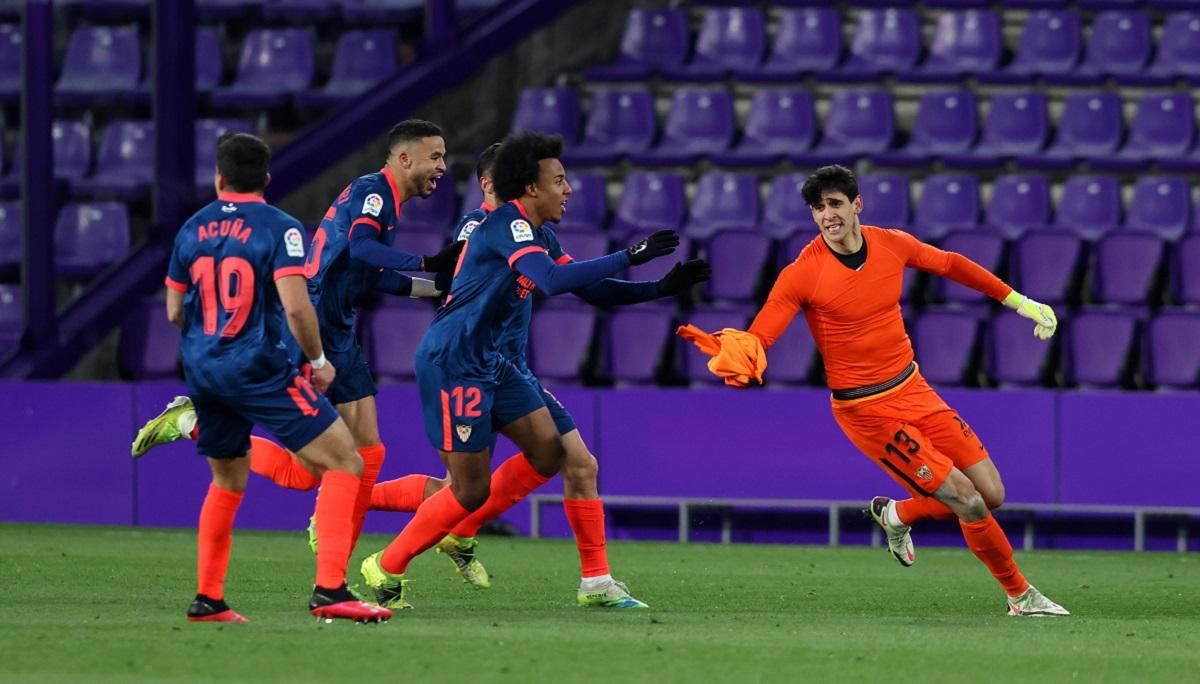 Голкіпер вирвав нічию для Севільї на останніх секундах матчу – відео Голкіпер вирвав нічию для Севільї на останніх секундах матчу – відео