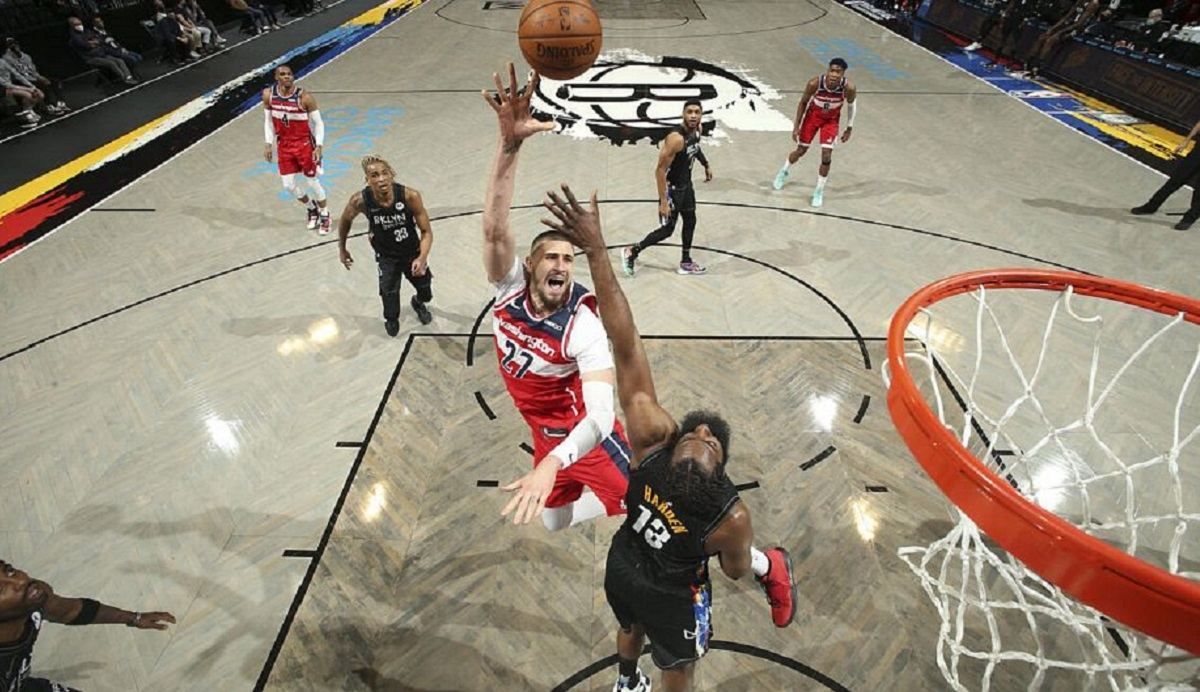 Вашингтон проиграл в НБА, Лень провел результативный матч в сезоне Вашингтон проиграл в НБА, Лень провел результативный матч в сезоне