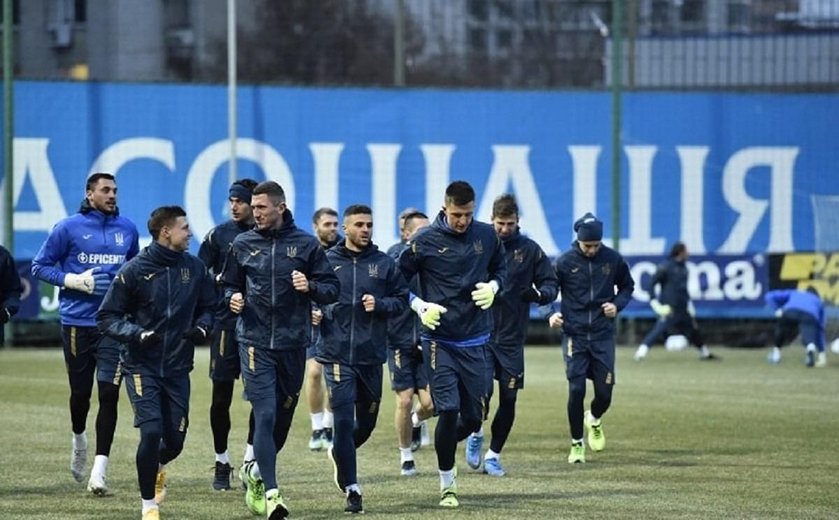 Без Малиновского, Коваленко и Ярмоленко: сборная Украины провела первую тренировку в 2021 году Без Малиновского, Коваленко и Ярмоленко: сборная Украины провела первую тренировку в 2021 году