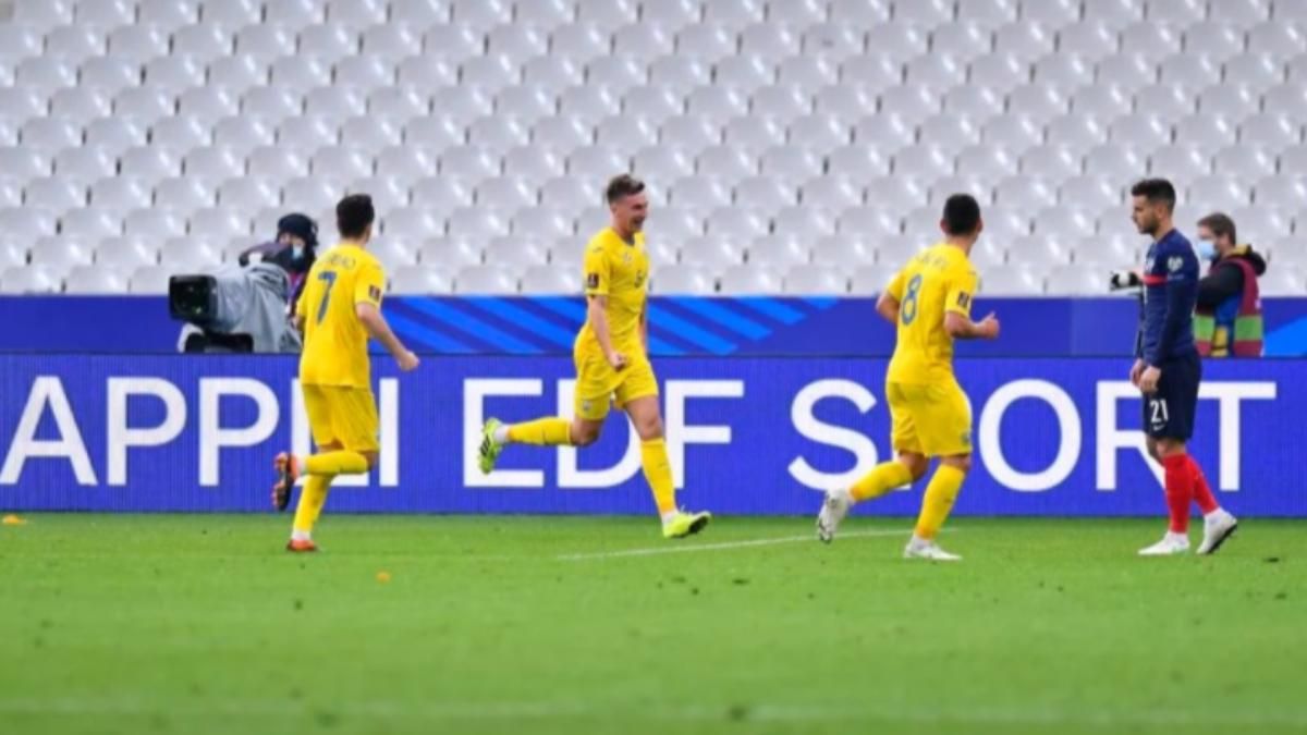 Как Украина сравняла счет в матче с Францией благодаря курьезному автоголу: видео Как Украина сравняла счет в матче с Францией благодаря курьезному автоголу: видео