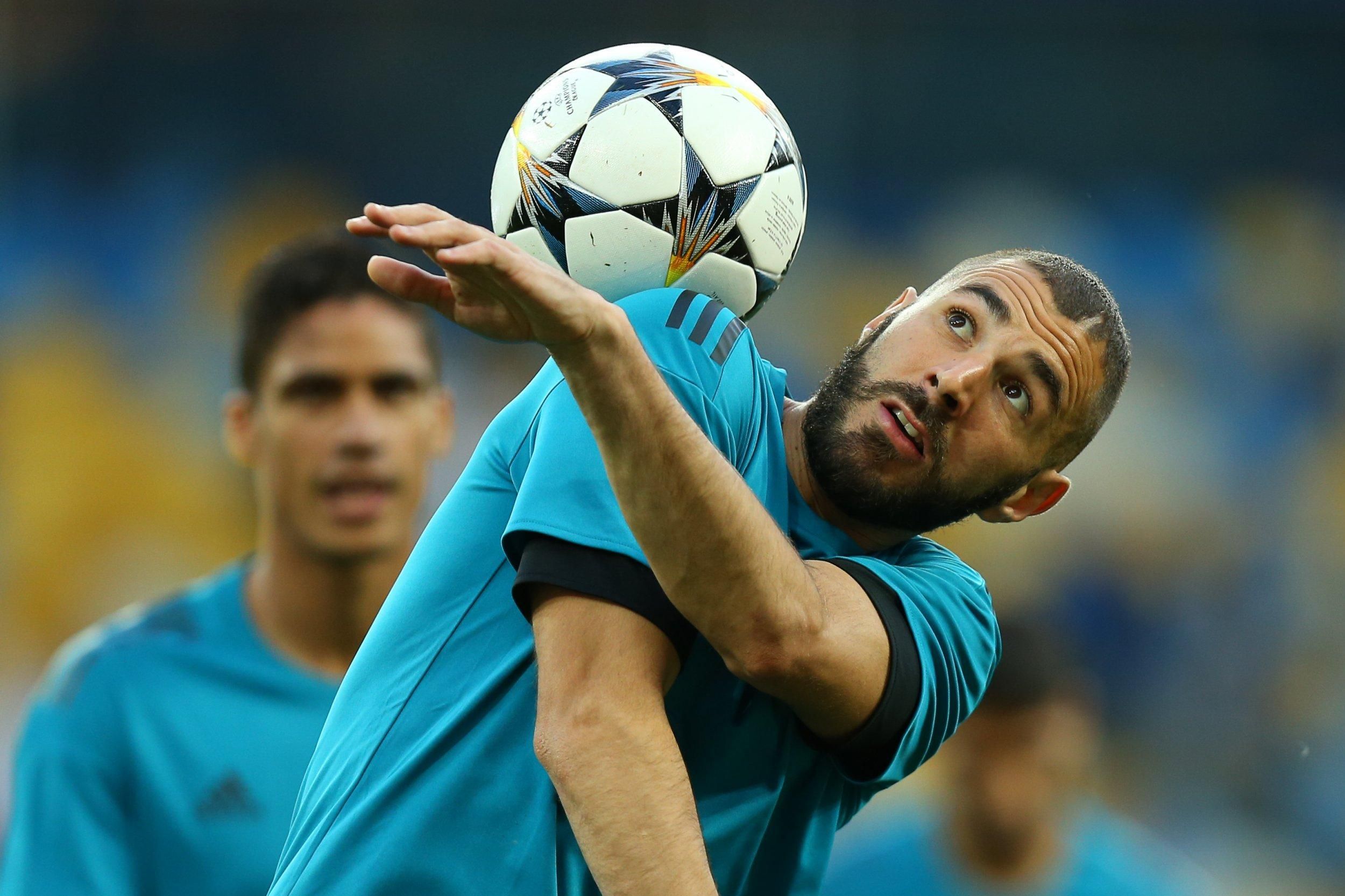 Футболісту Реала Каріму Бензема загрожує 5 років ув'язнення через справу про шантаж секс-відео Футболісту Реала Каріму Бензема загрожує 5 років ув'язнення через справу про шантаж секс-відео