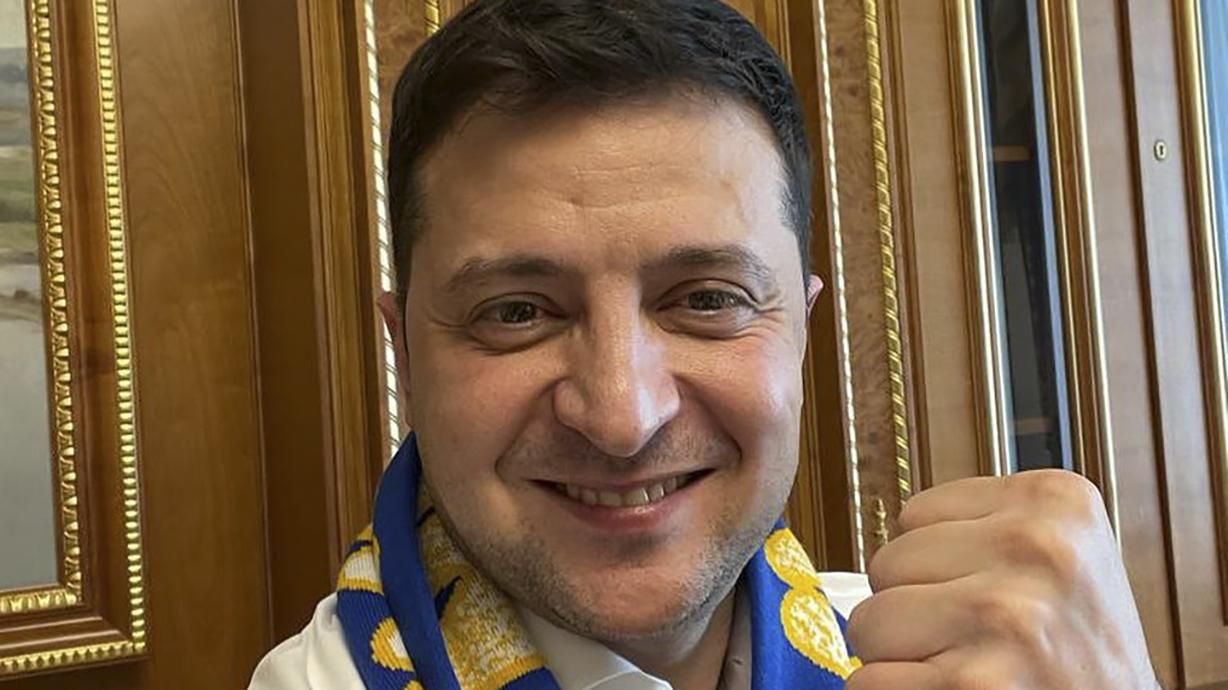 Володимир Зеленський побажав удачі збірній України з футболу