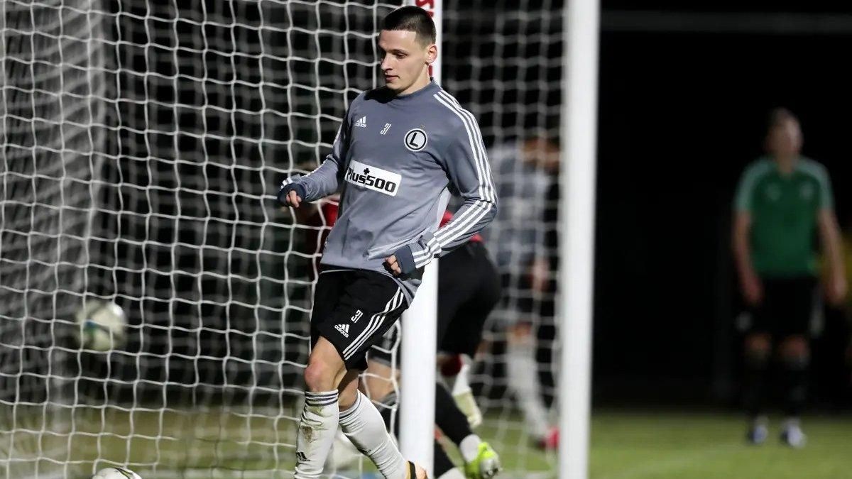 Русина переведут в дубль Легии за вызывающее поведение в команде Русина переведут в дубль Легии за вызывающее поведение в команде