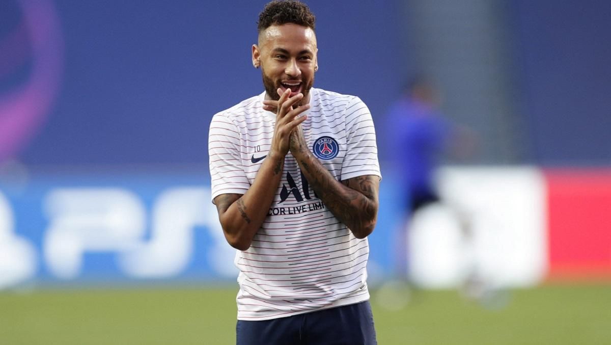 Неймар позорно ударил соперника в подбородок – видео Неймар позорно ударил соперника в подбородок – видео