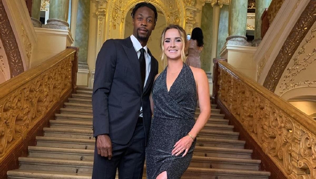 Свитолина получила роскошный подарок от Монфиса после обручального кольца за 700 тысяч евро Свитолина получила роскошный подарок от Монфиса после обручального кольца за 700 тысяч евро