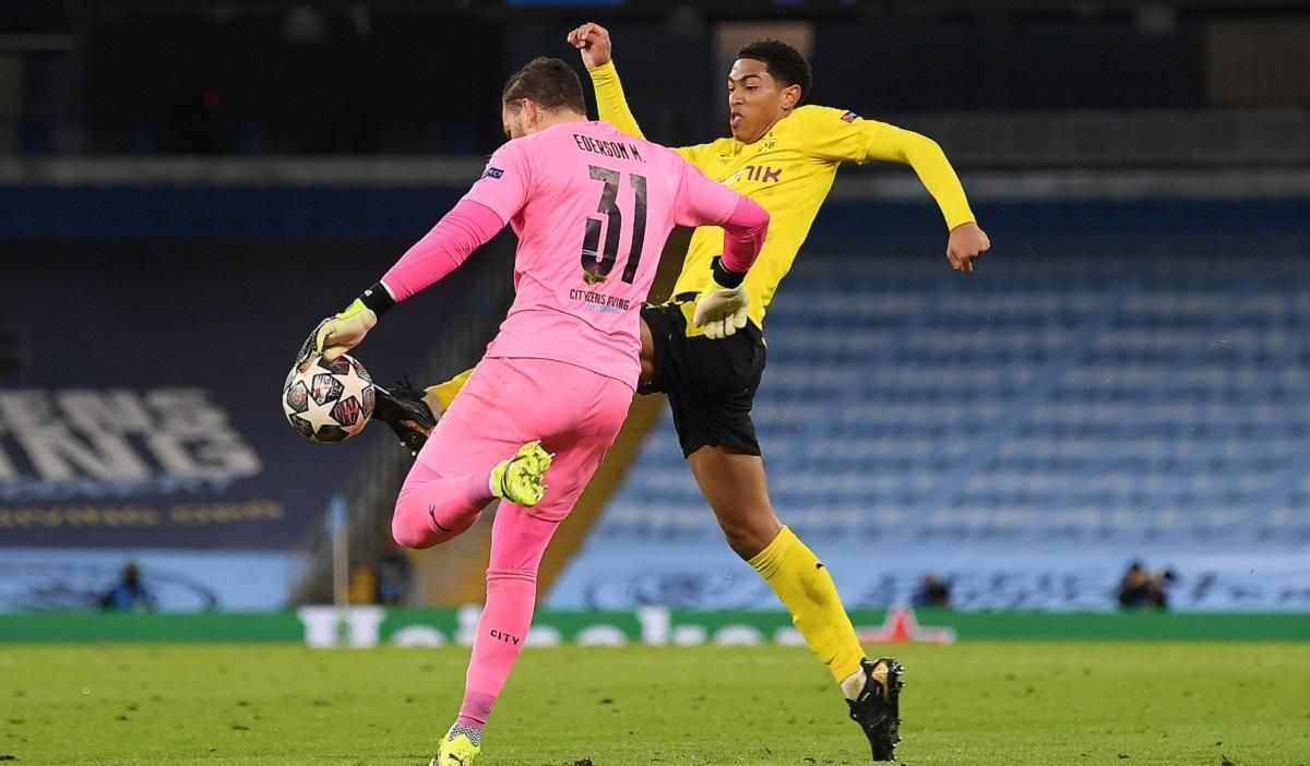 Гравець Боруссії обурений через вкрадений гол у матчі з МанСіті Гравець Боруссії обурений через вкрадений гол у матчі з МанСіті