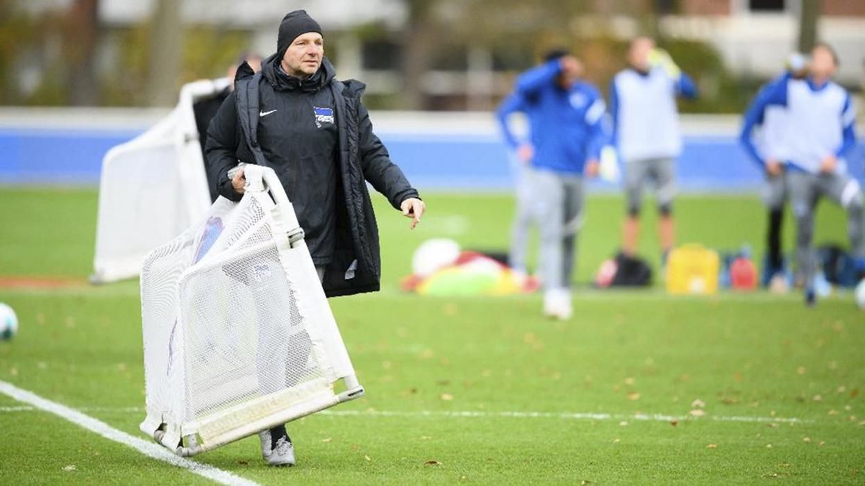 Герта уволила тренера вратарей за слова о ЛГБТ и мигрантов Герта уволила тренера вратарей за слова о ЛГБТ и мигрантов