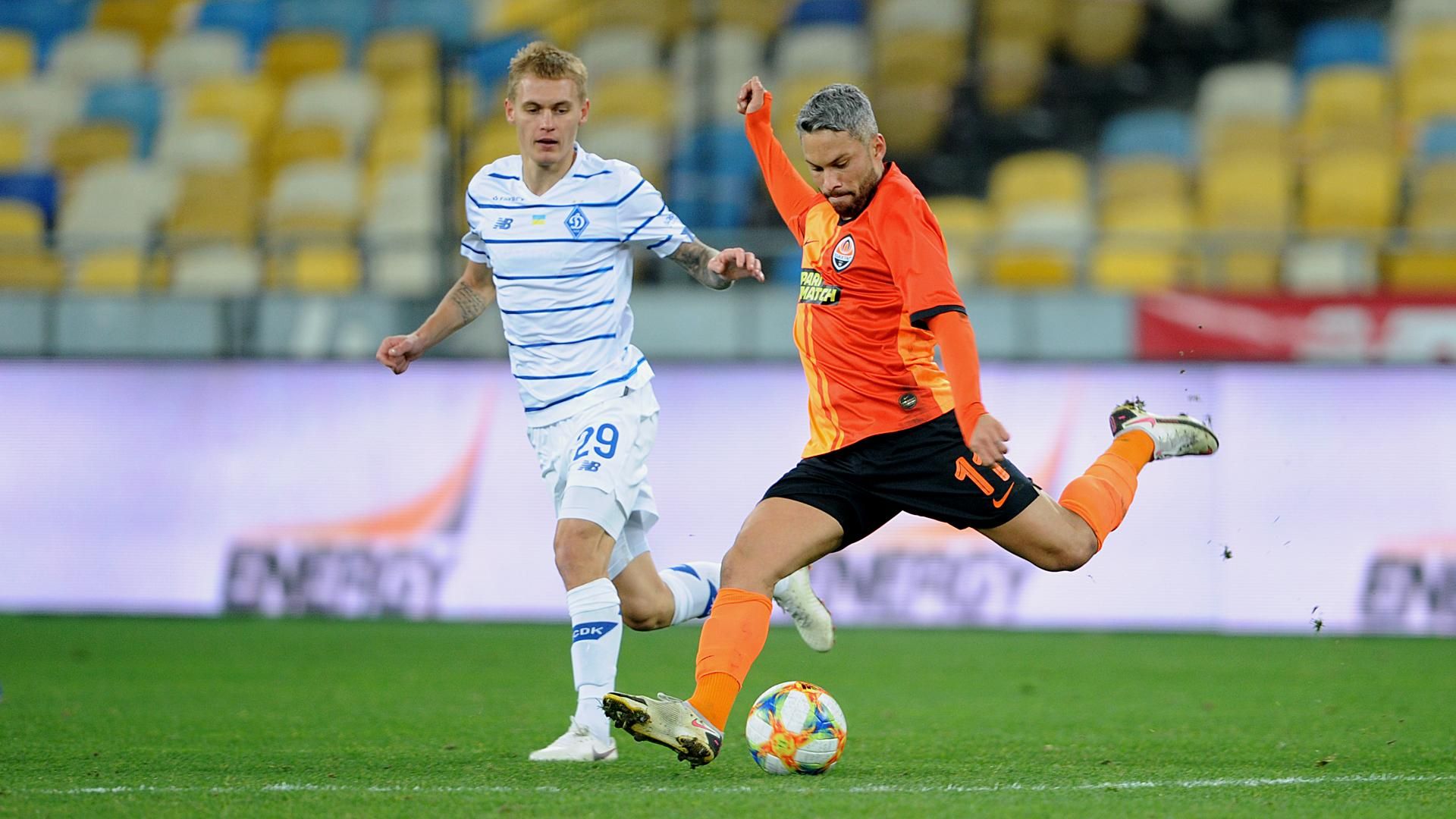 Матч Шахтар – Динамо в Києві відбудеться без глядачів: в столиці продовжили карантин Матч Шахтар – Динамо в Києві відбудеться без глядачів: в столиці продовжили карантин