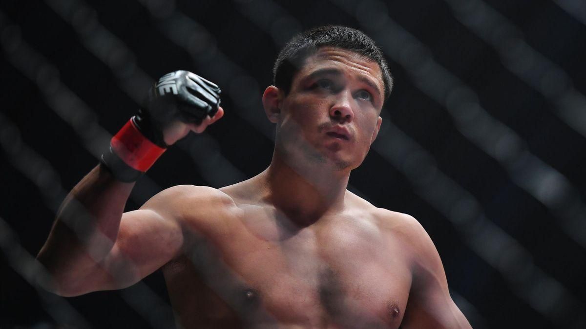 Российского бойца MMA чуть ли не до смерти нокаутировали за 73 секунды в чемпионском бою: видео Российского бойца MMA чуть ли не до смерти нокаутировали за 73 секунды в чемпионском бою: видео