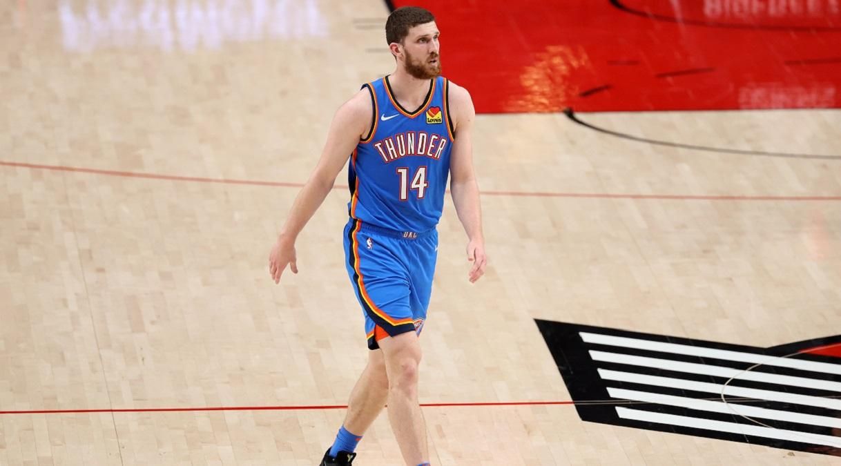 Оклахома с Михайлюком потерпела 10 поражение подряд в НБА Оклахома с Михайлюком потерпела 10 поражение подряд в НБА