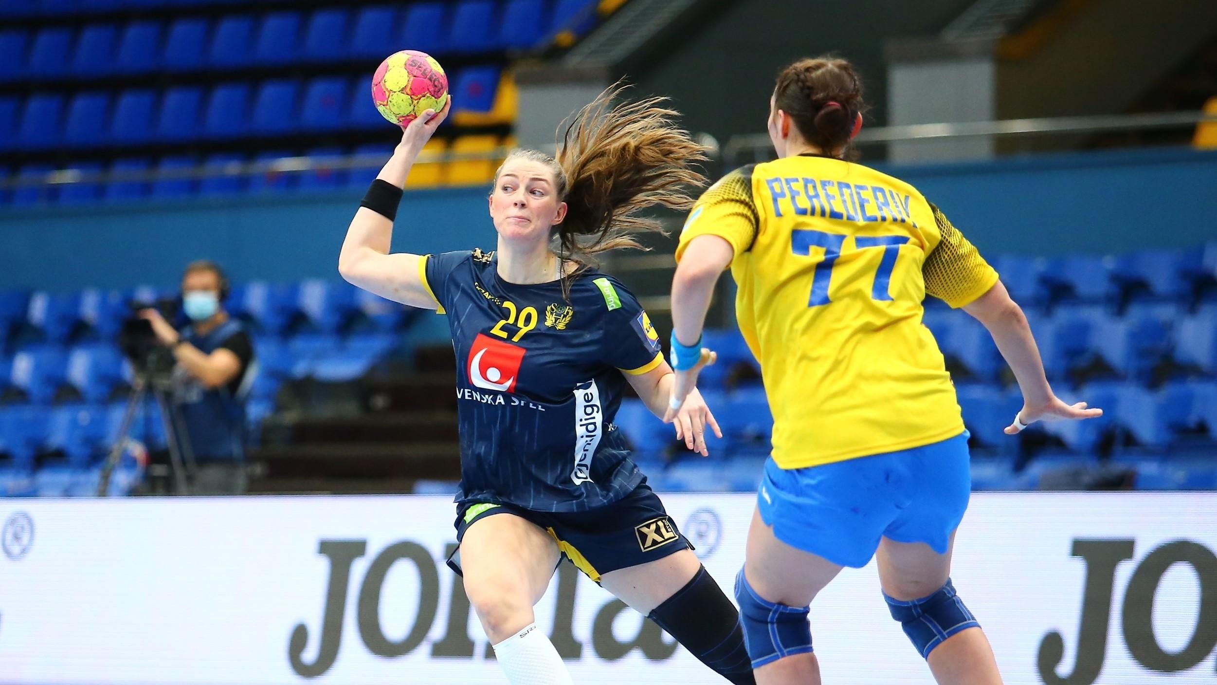 Соперниц Украины в отборе на ЧМ отправили на карантин: Швеция вынуждена выставить дебютанток