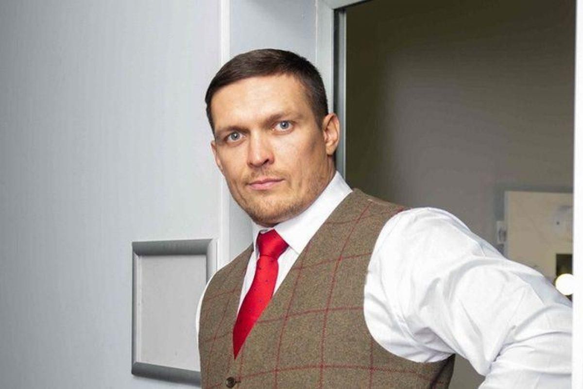 Усик назвал две вещи, благодаря которым достиг успеха в жизни: фото Усик назвал две вещи, благодаря которым достиг успеха в жизни: фото