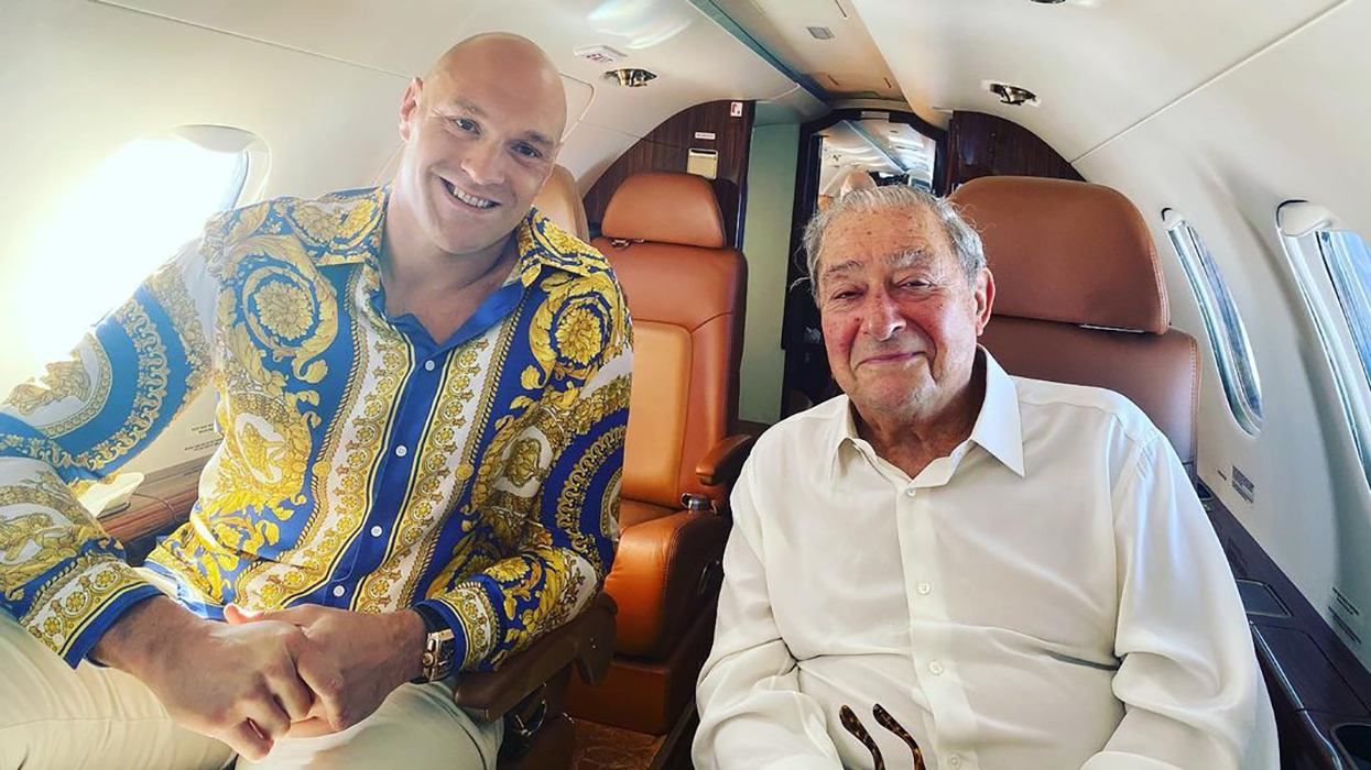 Бій Тайсон Ф'юрі – Ентоні Джошуа переносять на 2022 рік Бій Тайсон Ф'юрі – Ентоні Джошуа переносять на 2022 рік