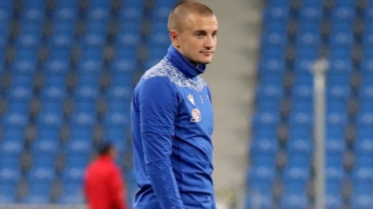 Український футболіст забив автогол через хвилину після виходу на поле: відео Український футболіст забив автогол через хвилину після виходу на поле: відео