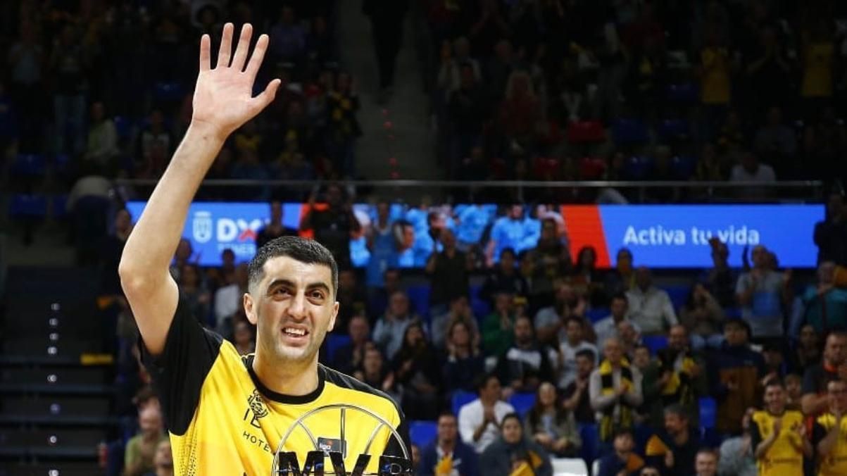 Грузинського баскетболіста не пустили в Росію з командою для участі у фіналі Ліги чемпіонів Грузинського баскетболіста не пустили в Росію з командою для участі у фіналі Ліги чемпіонів