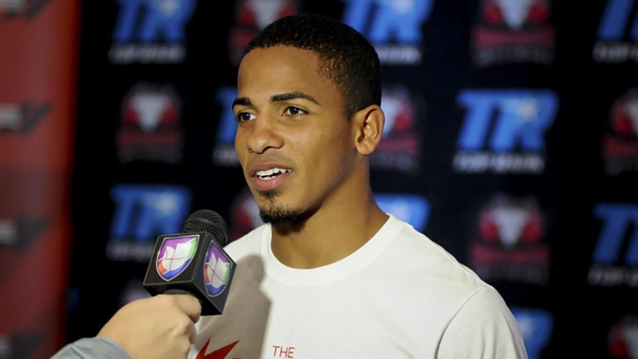 Top Rank не спішить позбавляти Фелікса Вердехо контракту через вбивство дівчини Top Rank не спішить позбавляти Фелікса Вердехо контракту через вбивство дівчини