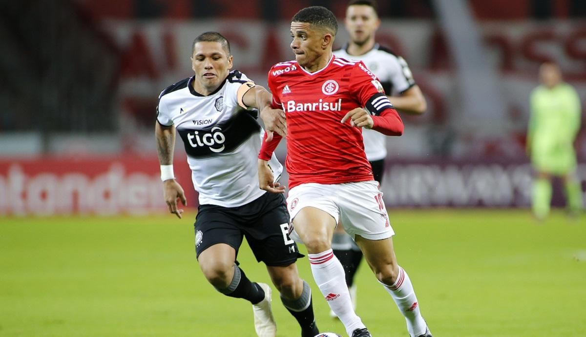 Тайсон вперше зіграв за Інтернасьонал після повернення у Бразилію Тайсон вперше зіграв за Інтернасьонал після повернення у Бразилію