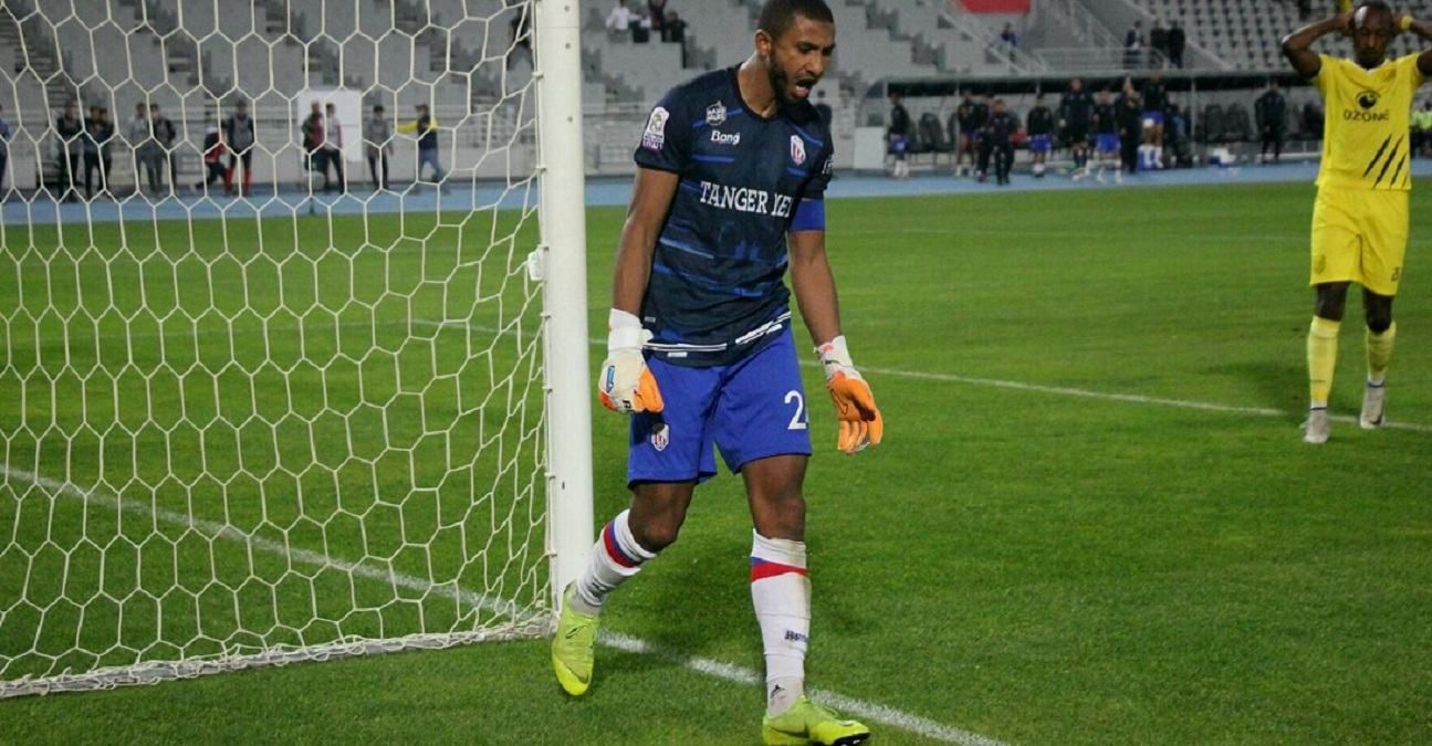 Як польовий гравець замінив голкіпера та відбив два пенальті – відео Як польовий гравець замінив голкіпера та відбив два пенальті – відео