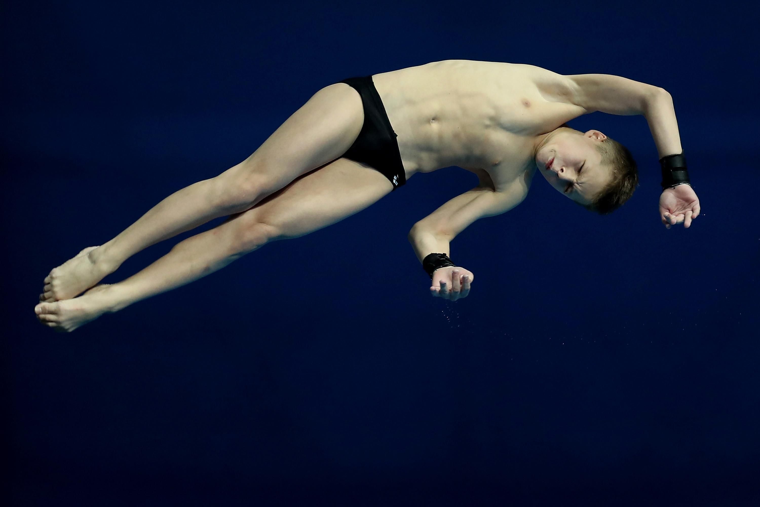 15-летние украинцы выиграли взрослый чемпионат Европы в прыжках в воду