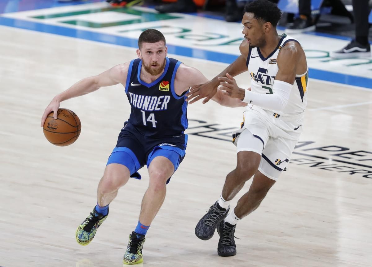 Українець Михайлюк зіграв феєричний матч НБА, ставши найкращим у матчі з лідером: відео Українець Михайлюк зіграв феєричний матч НБА, ставши найкращим у матчі з лідером: відео