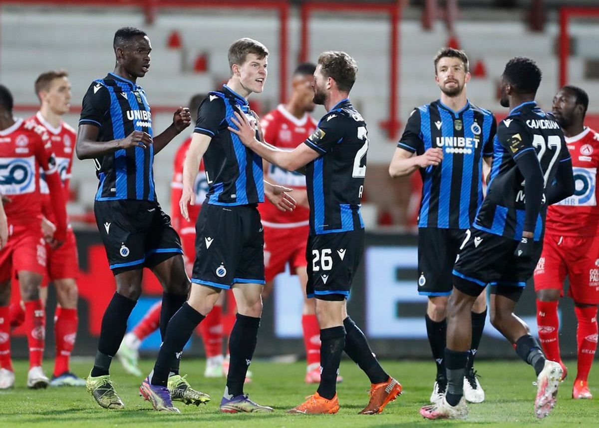 Футболист сборной Украины Соболь второй раз подряд стал чемпионом Бельгии Футболист сборной Украины Соболь второй раз подряд стал чемпионом Бельгии