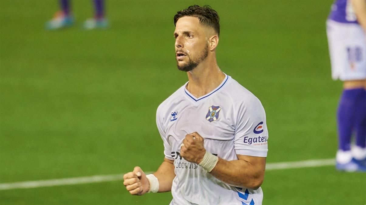 За нападающего Динамо Соля поборются два клуба испанской Сегунды За нападающего Динамо Соля поборются два клуба испанской Сегунды