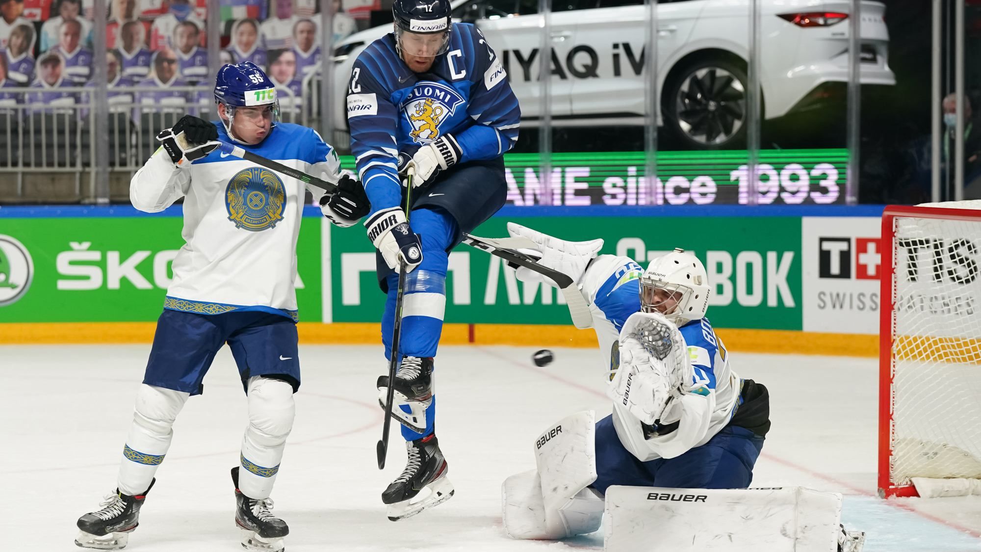 Казахстан победил Финляндию на чемпионате мира по хоккею, Беларусь обыграла Швецию: видео