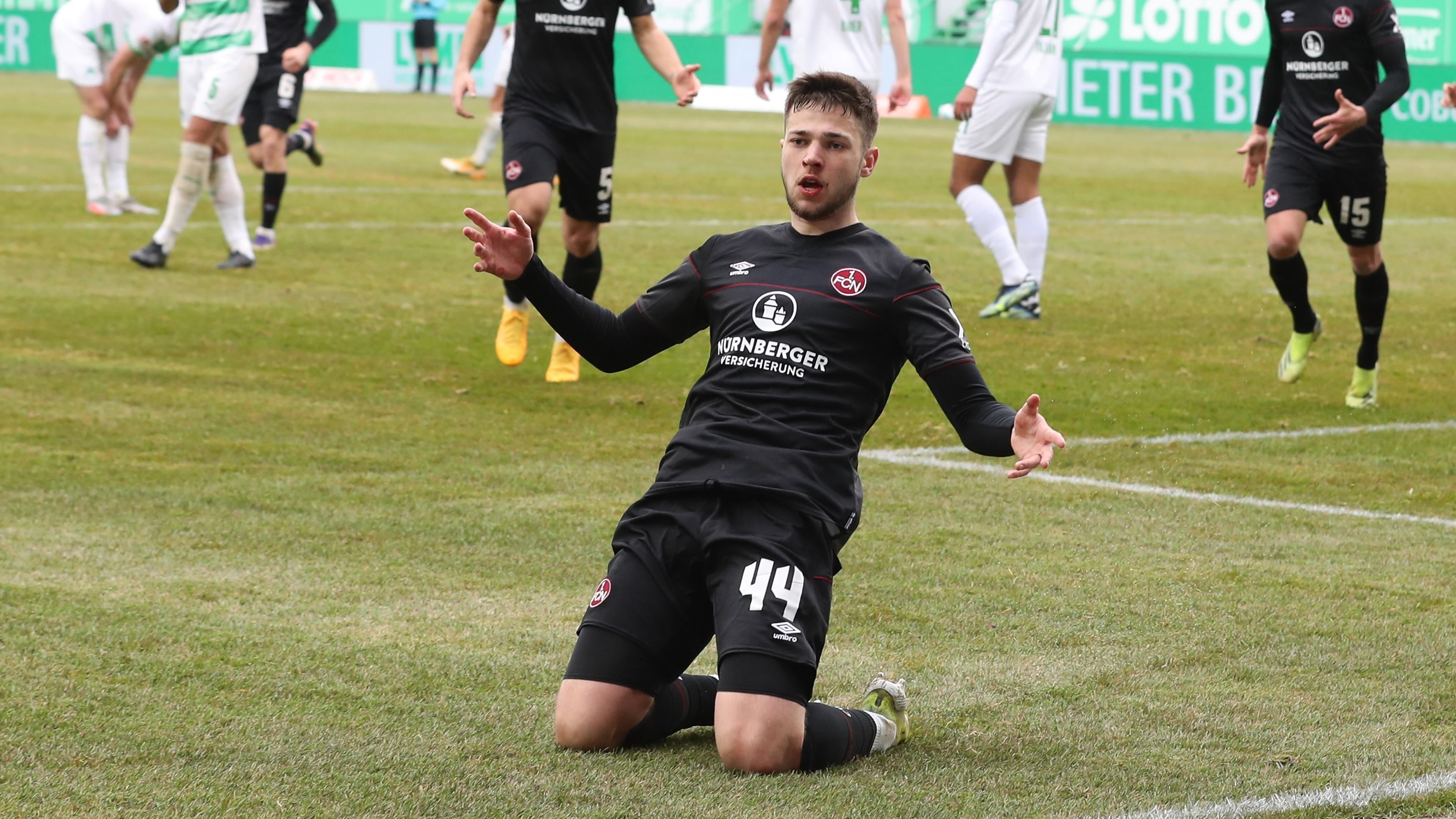 Бильярдный удар в угол ворот: украинец Шуранов оформил дубль в чемпионате Германии – видео Бильярдный удар в угол ворот: украинец Шуранов оформил дубль в чемпионате Германии – видео