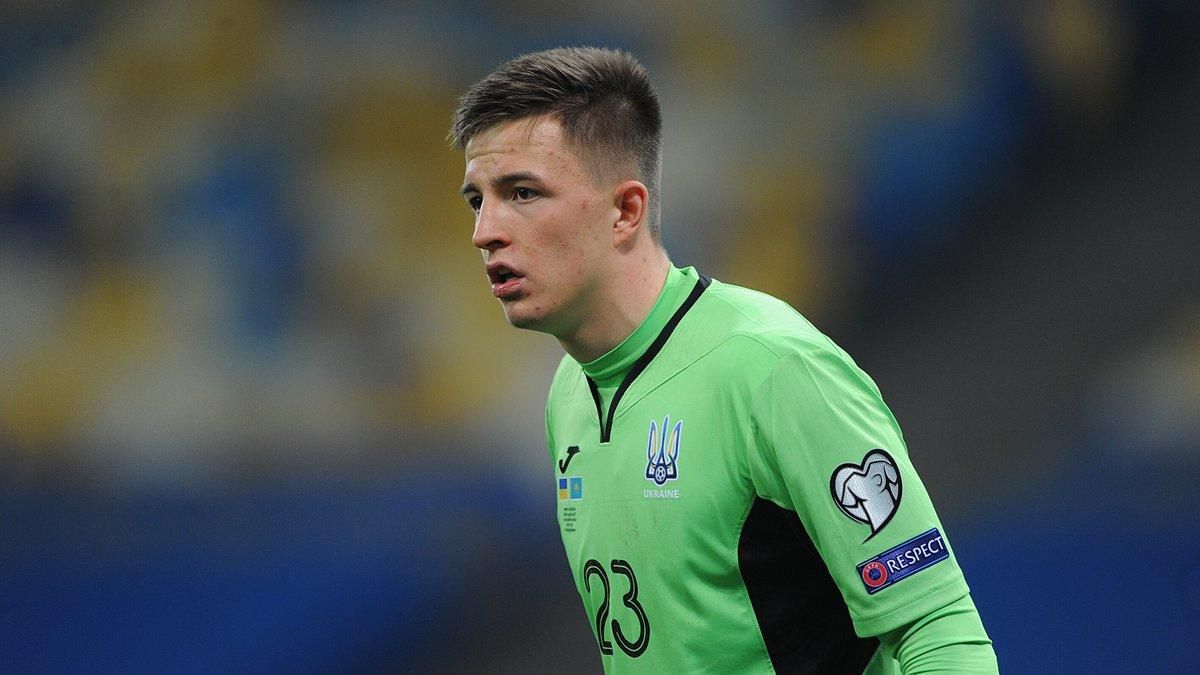 Гравець Бахрейну познущався з Трубіна, який привіз пенальті – відео Гравець Бахрейну познущався з Трубіна, який привіз пенальті – відео