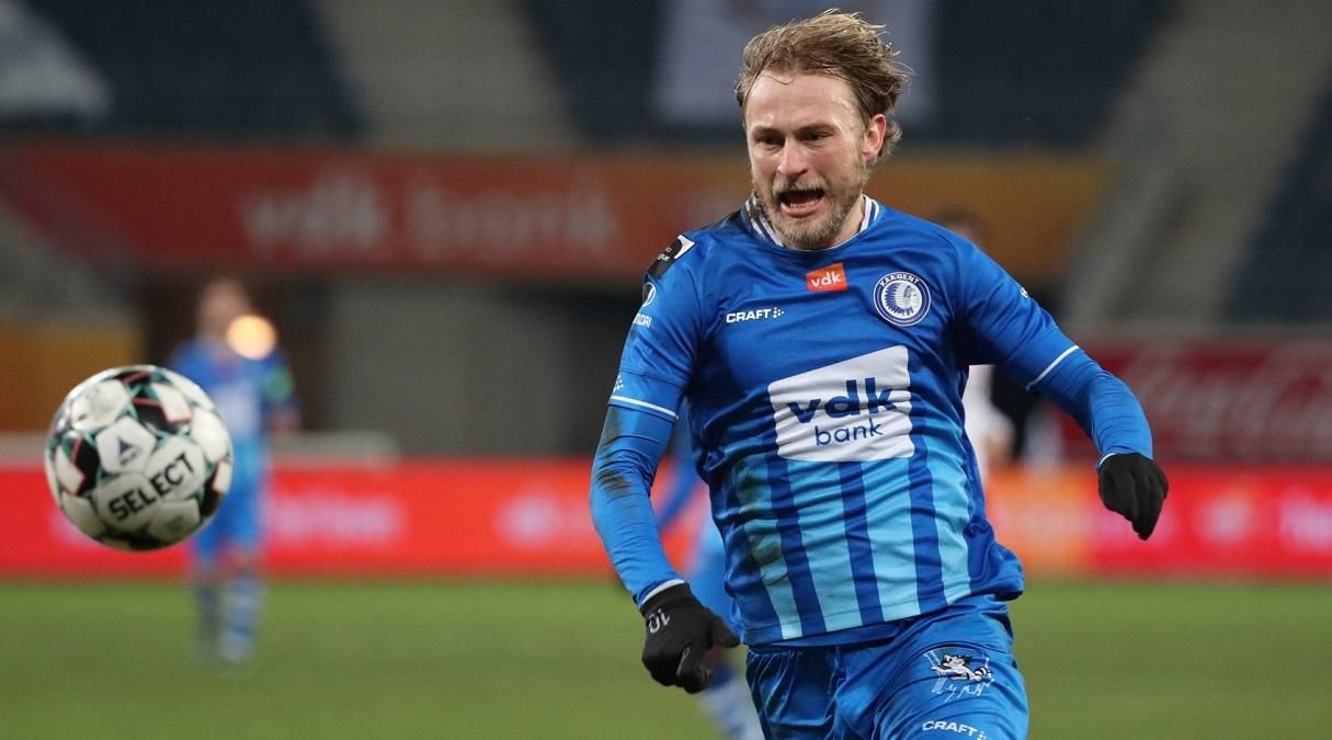 Он снова был решительным и выложился на полную, – тренер Гента поражен игрой Безуса Он снова был решительным и выложился на полную, – тренер Гента поражен игрой Безуса