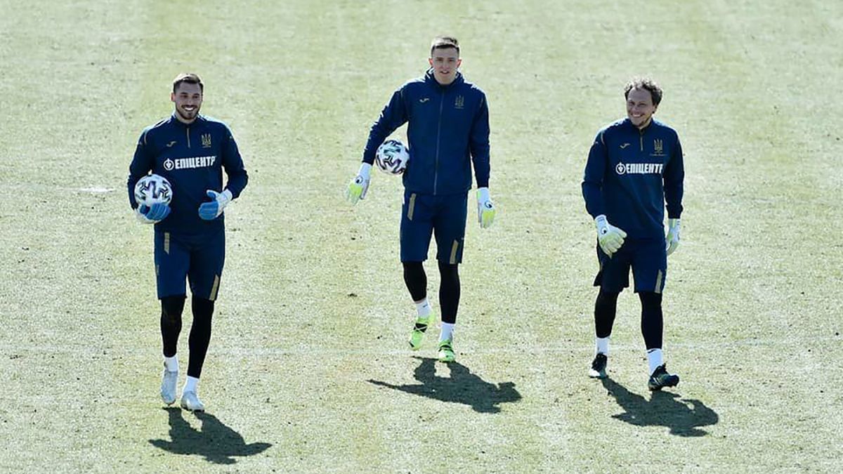 Лунін, Трубін чи Паньків – який воротар має шанс потрапити до заявки збірної України на Євро Лунін, Трубін чи Паньків – який воротар має шанс потрапити до заявки збірної України на Євро