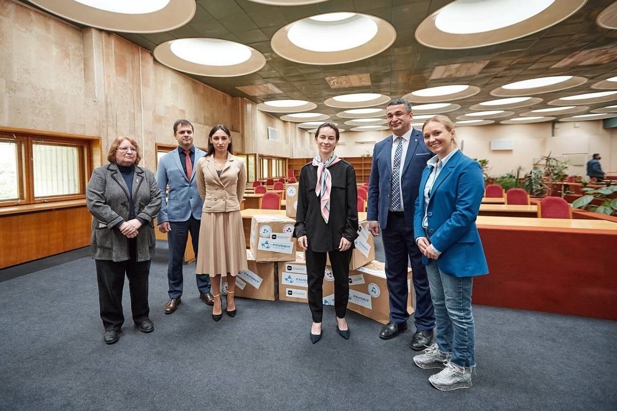 Проєкт Мінцифри та FAVBET "Цифровізація бібліотек" визнано найкращим на PR марафоні Проєкт Мінцифри та FAVBET "Цифровізація бібліотек" визнано найкращим на PR марафоні