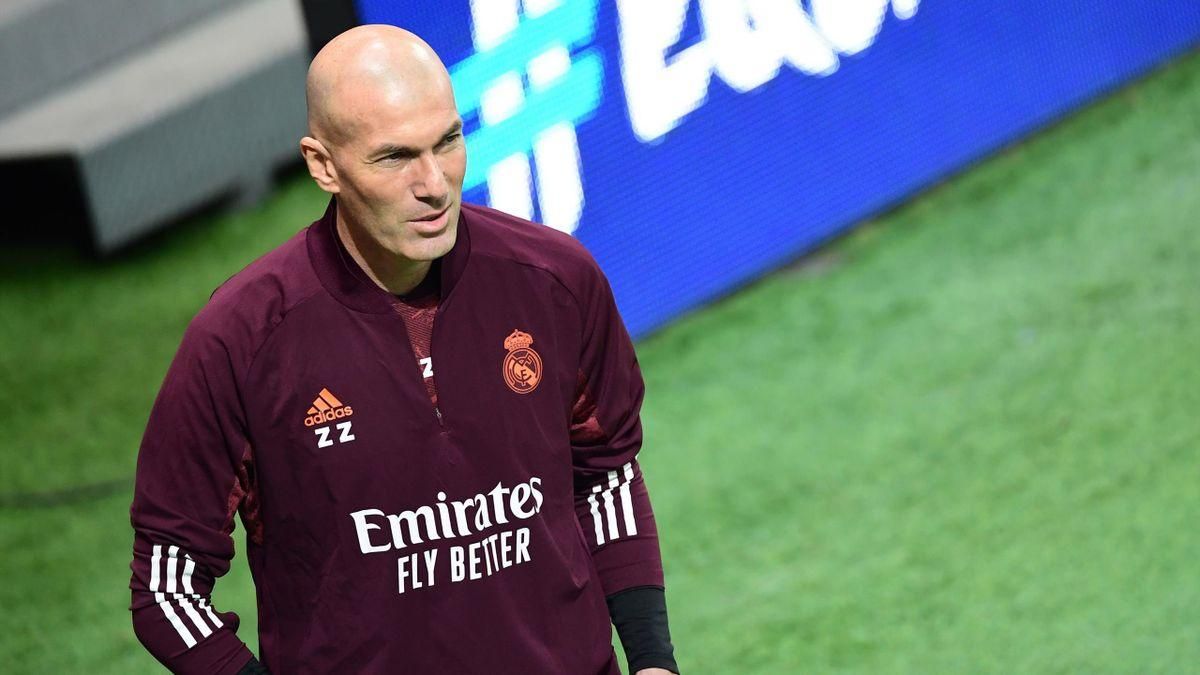 Зинедин Зидан официально покинул Реал Зинедин Зидан официально покинул Реал