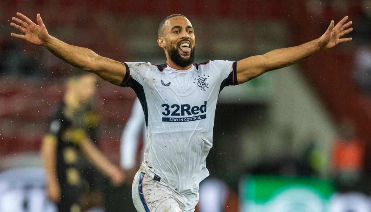 Гол з центру поля визнали найкращим в Лізі Європи: відео Гол з центру поля визнали найкращим в Лізі Європи: відео