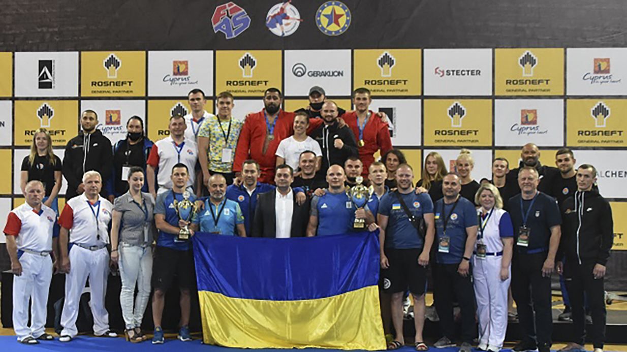 Украина завоевала 14 медалей на чемпионате Европы по самбо