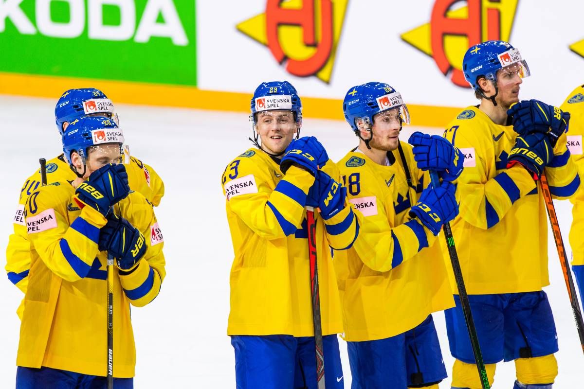 ЧМ по хоккею-2021: Швеция продолжает борьбу, Финляндия вышла в плей-офф