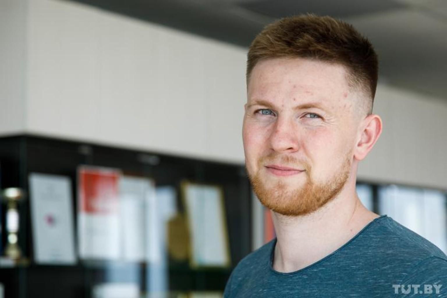 У Білорусі затримали двох спортивних журналістів: їх повезли у невідомому напрямку після обшуків У Білорусі затримали двох спортивних журналістів: їх повезли у невідомому напрямку після обшуків