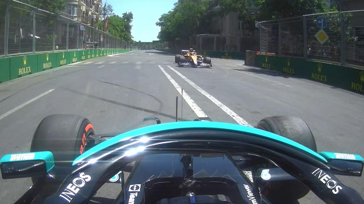 Боттас и Норрис одновременно вылетели в карман в Азербайджане Боттас и Норрис одновременно вылетели в карман в Азербайджане