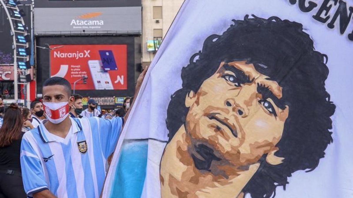 В Аргентине открыли памятник Диего Марадоне: фото