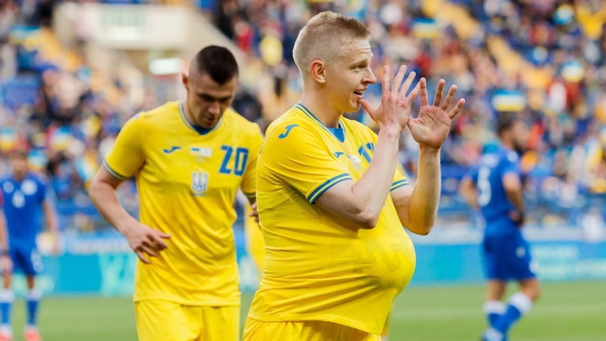 Збірна України зіграла першу гру в новій формі, через яку палало у РФ